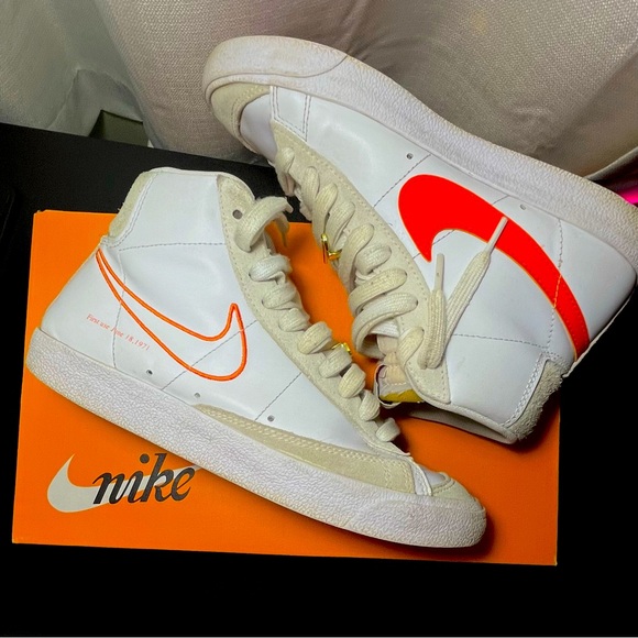 Nike Blazers “First Use” *Limited Edition* Womens - Picture 1 of 6